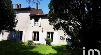 House 7 rooms of 276 m² in Frontenay-Rohan-Rohan (79270)