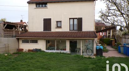 House 6 rooms of 95 m² in - (77220)