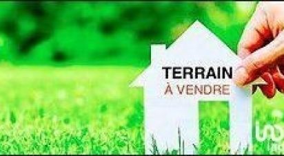 Land of 590 m² in Vaux-Montreuil (08270)