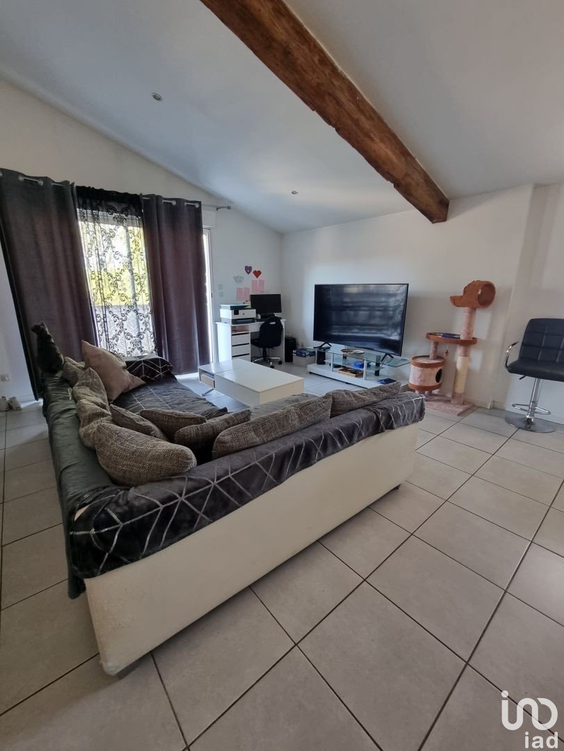 Apartment 3 rooms of 70 m² in Le Pontet (84130)