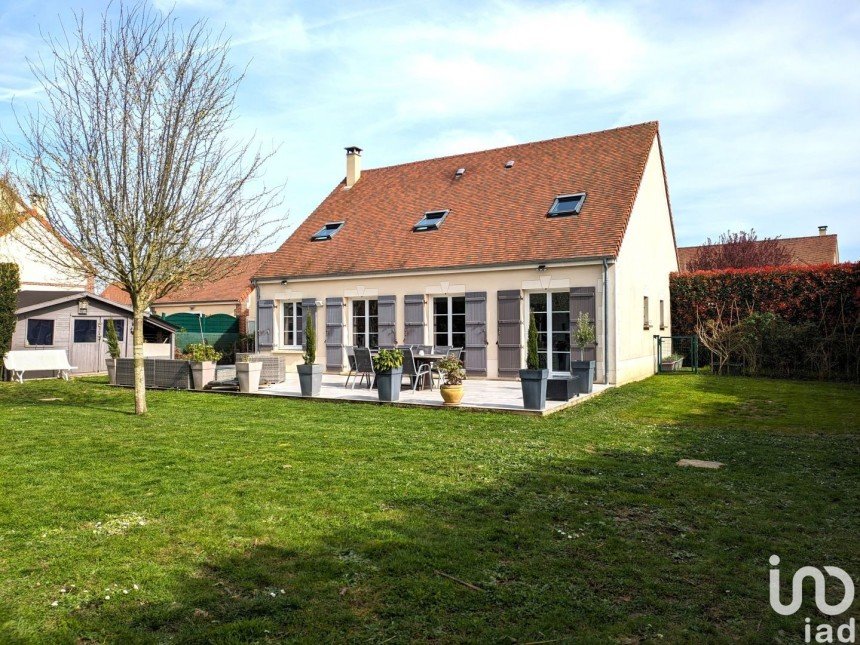 Maison 7 pièces de 147 m² à Saint-Crépin-Ibouvillers (60149)