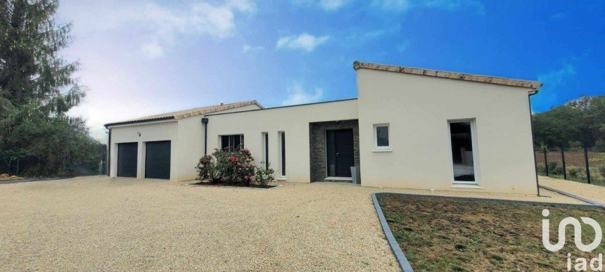 House 4 rooms of 124 m² in Nouaillé-Maupertuis (86340)
