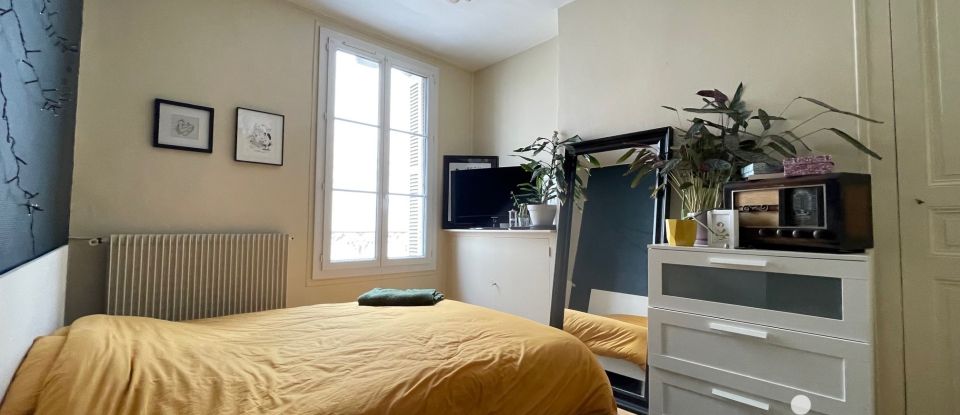 Apartment 3 rooms of 49 m² in Tours (37000)