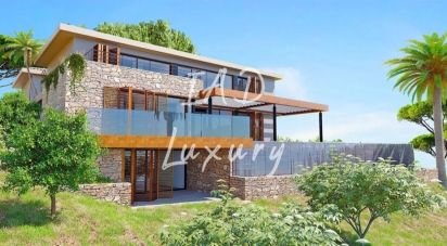 House 5 rooms of 225 m² in Sainte-Maxime (83120)