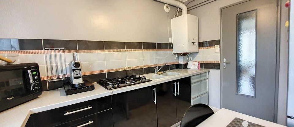 Apartment 3 rooms of 64 m² in Brest (29200)