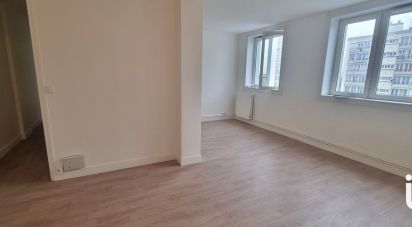 Apartment 4 rooms of 64 m² in Villiers-le-Bel (95400)