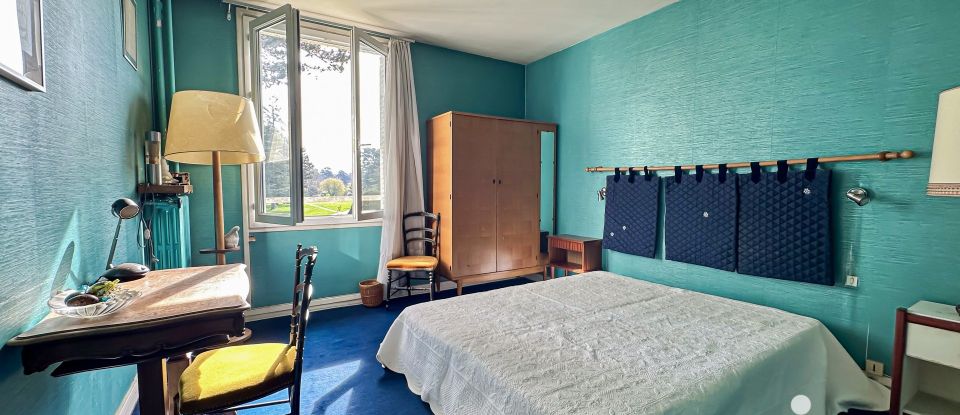 House 7 rooms of 160 m² in La Celle-Saint-Cloud (78170)