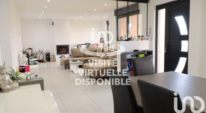 Maison 5 pièces de 140 m² à Rieulay (59870)