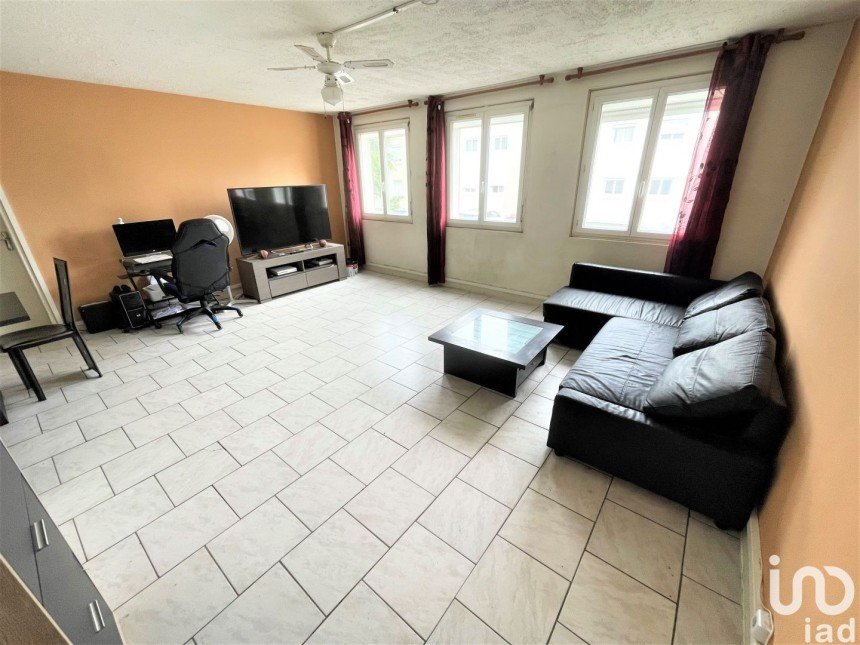 Apartment 5 rooms of 82 m² in Saint-Jean-de-Braye (45800)