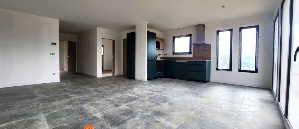 House 3 rooms of 79 m² in Saint-Pierre-Eynac (43260)
