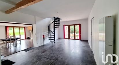 House 6 rooms of 195 m² in Quetteville (14130)