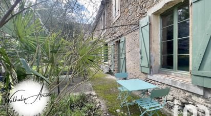 House 8 rooms of 254 m² in Saint-Hilaire (11250)