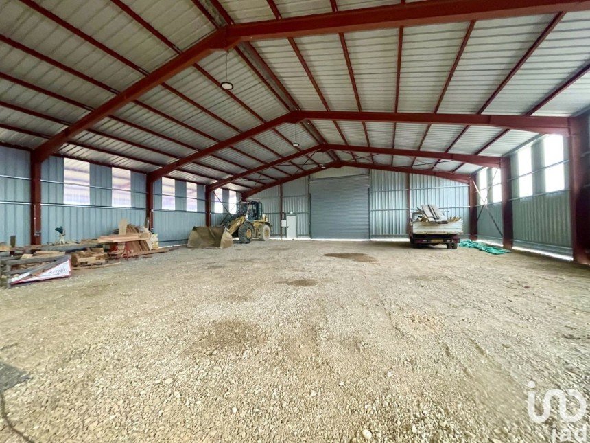 Bâtiment de 396 m² à La Cavalerie (12230)