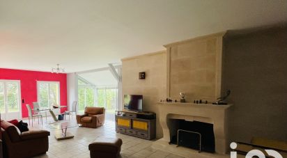 House 5 rooms of 179 m² in Latresne (33360)