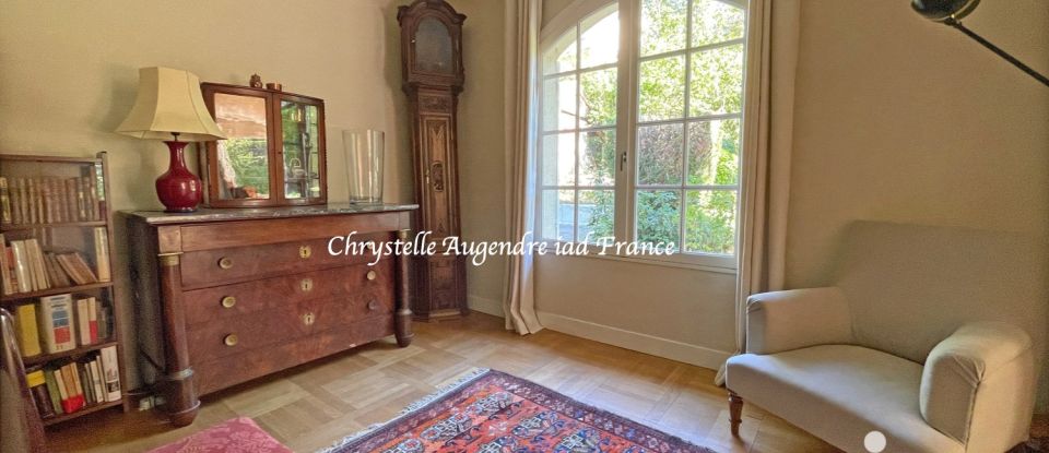 Traditional house 8 rooms of 190 m² in Gif-sur-Yvette (91190)