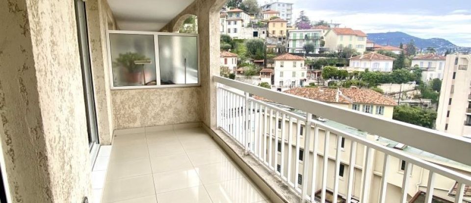 Appartement 3 pièces de 64 m² à Nice (06000)