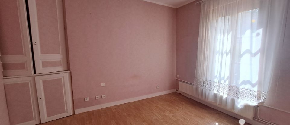 Apartment 2 rooms of 52 m² in Chartres (28000)