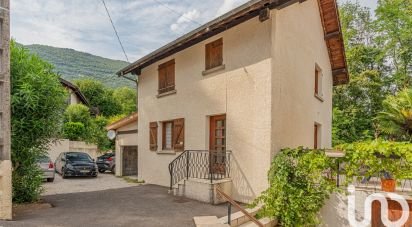 Village house 4 rooms of 136 m² in Veurey-Voroize (38113)