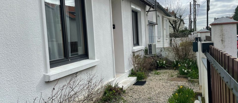 House 4 rooms of 81 m² in Nantes (44300)