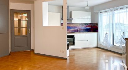Apartment 4 rooms of 77 m² in Vannes (56000)