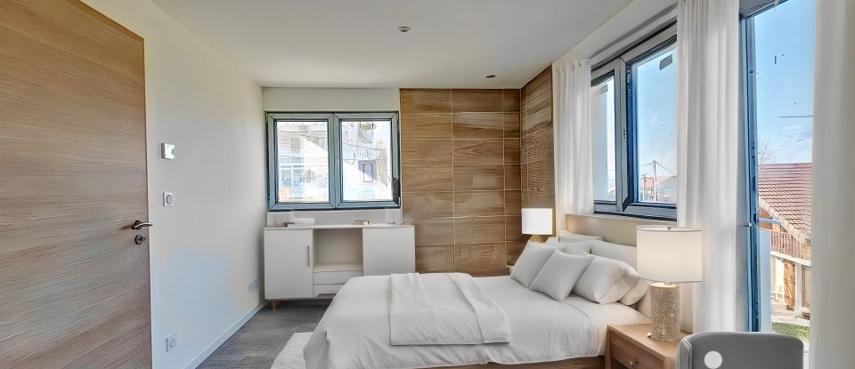Triplex 4 rooms of 95 m² in Saint-Laurent (74800)
