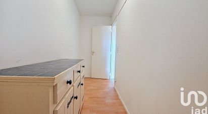 Apartment 2 rooms of 54 m² in Pau (64000)