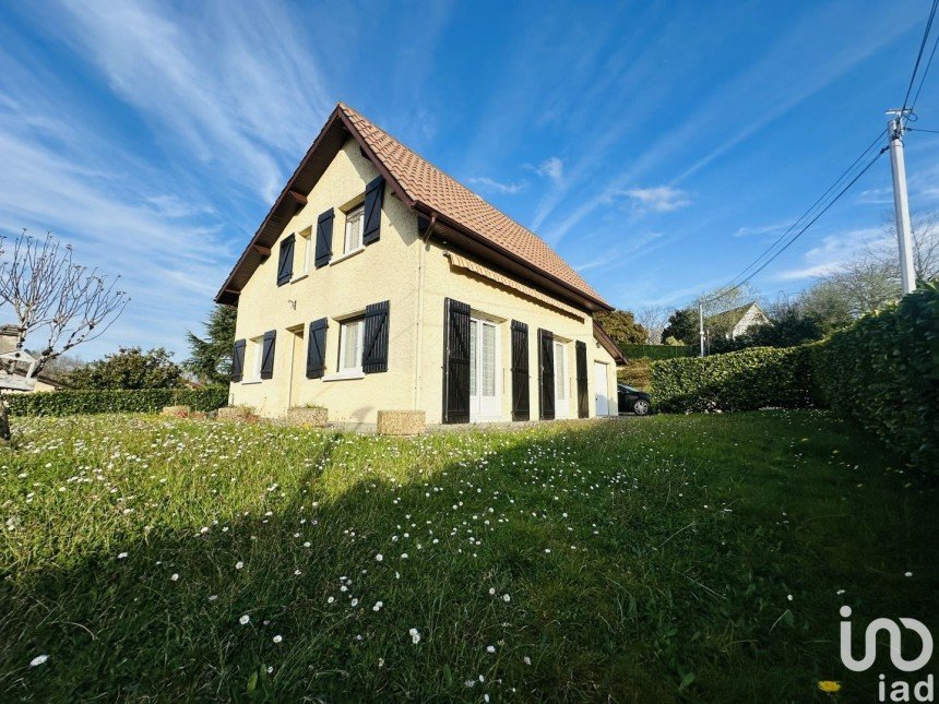 Maison 6 pièces de 110 m² à Mourenx (64150)
