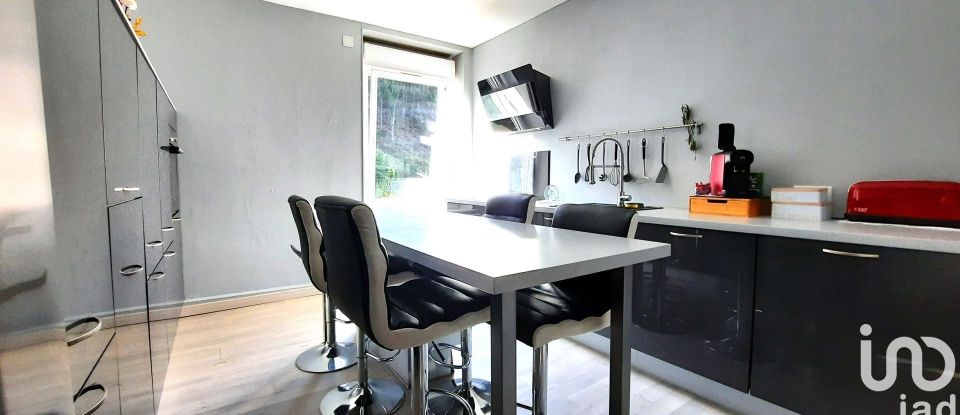 Appartement 6 pièces de 108 m² à Moyeuvre-Petite (57250)