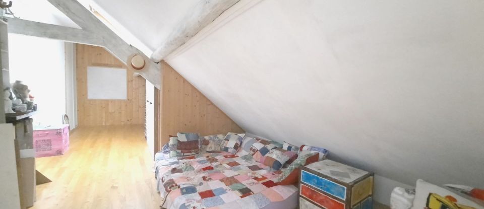 Apartment 6 rooms of 111 m² in Bagnères-de-Bigorre (65200)
