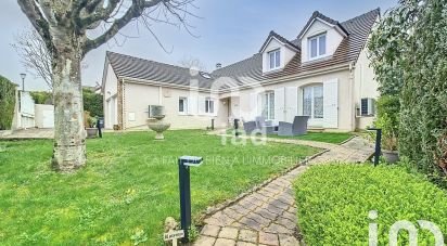 Traditional house 8 rooms of 205 m² in Périgny (94520)
