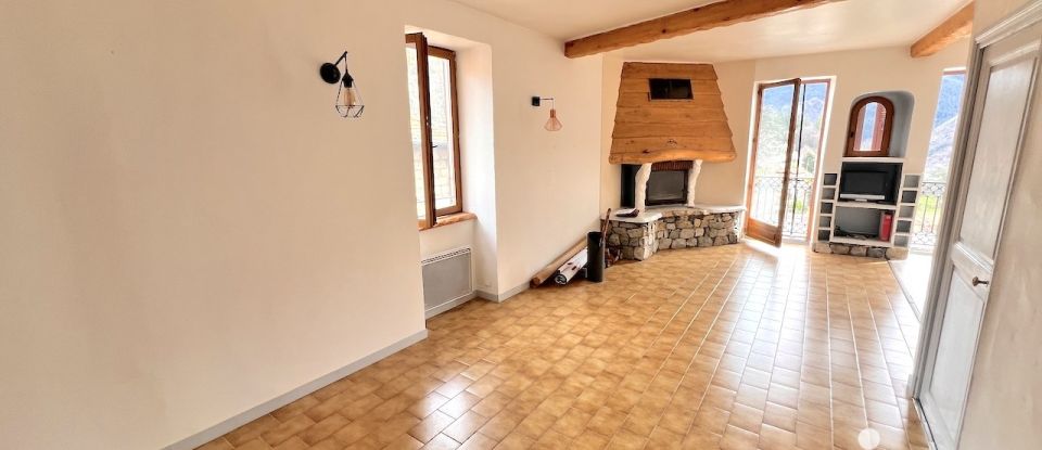 Appartement 2 pièces de 48 m² à Saint-Martin-Vésubie (06450)