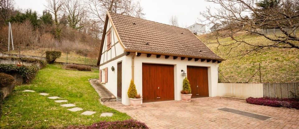 House 7 rooms of 223 m² in Muhlbach-sur-Munster (68380)
