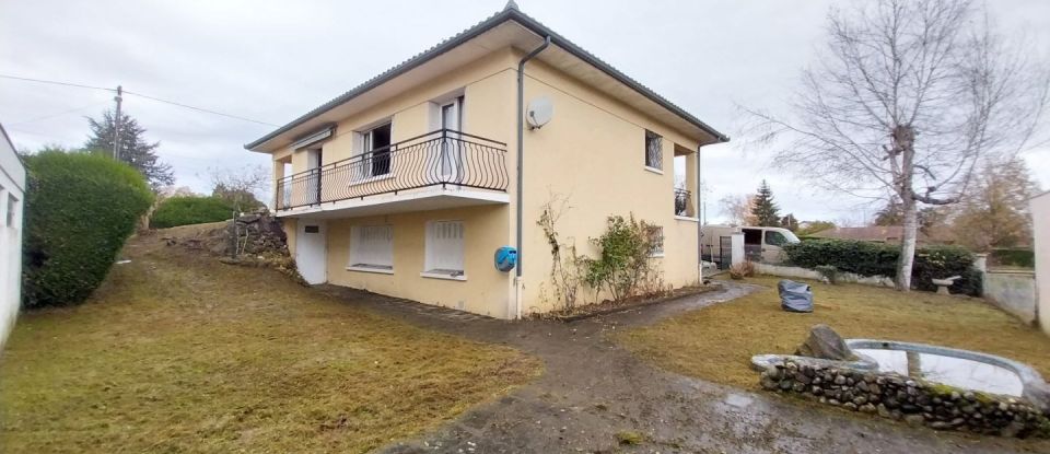 House 5 rooms of 135 m² in Tarbes (65000)