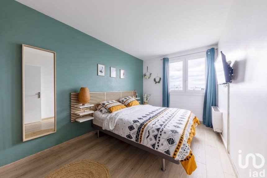Apartment 5 rooms of 83 m² in Taverny (95150)