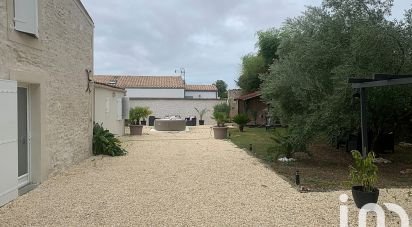 Traditional house 4 rooms of 100 m² in La Jarrie (17220)