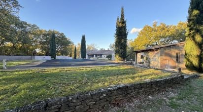 House 4 rooms of 216 m² in Cabrières-d'Avignon (84220)