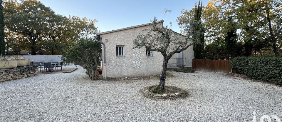 Maison 4 pièces de 216 m² à Cabrières-d'Avignon (84220)