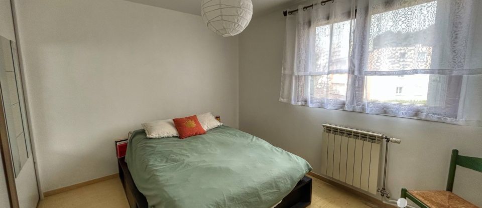 Apartment 4 rooms of 86 m² in Saint-Martin-d'Hères (38400)