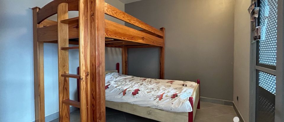 Apartment 4 rooms of 86 m² in Saint-Martin-d'Hères (38400)