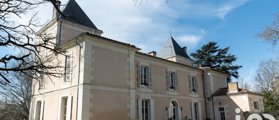 Estate 10 rooms of 322 m² in Montguyon (17270)