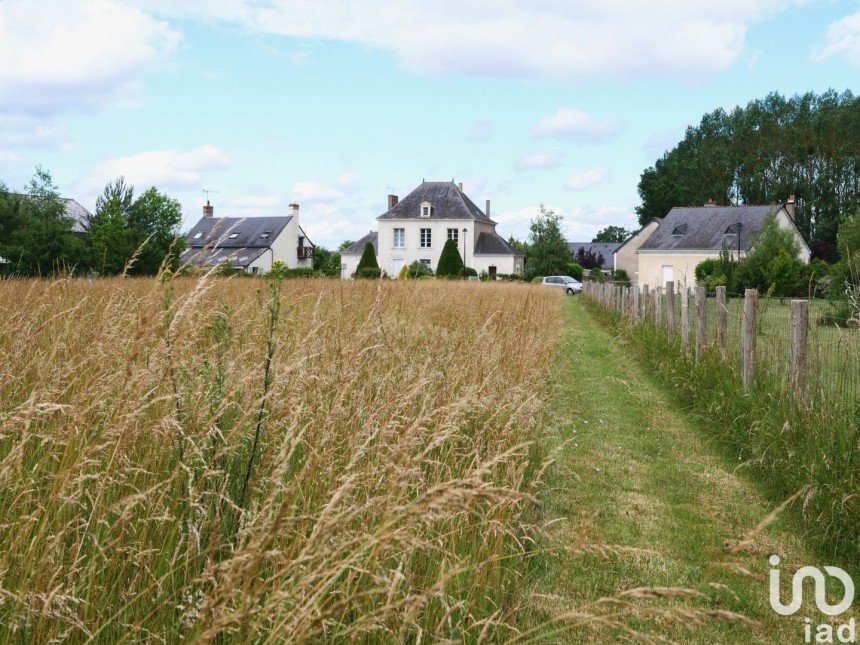 Land of 3,070 m² in - (49490)