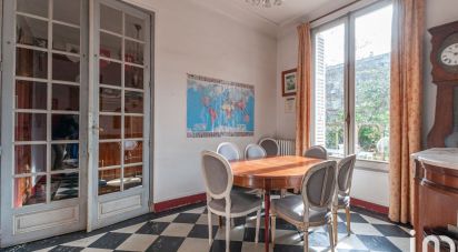House 10 rooms of 162 m² in Le Port-Marly (78560)