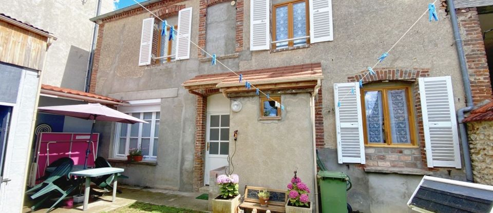 Maison 6 pièces de 100 m² à Saint-Fargeau (89170)