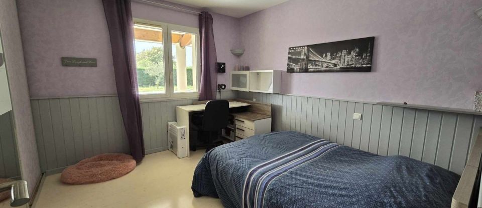 House 7 rooms of 150 m² in Saint-Pierre-du-Mont (40280)