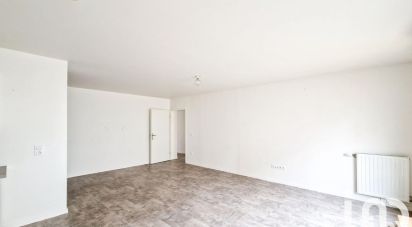 Apartment 3 rooms of 65 m² in Cergy (95800)