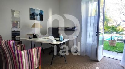 Mansion 8 rooms of 300 m² in Toulouse (31500)