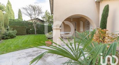 House 8 rooms of 300 m² in Saint-Priest (69800)