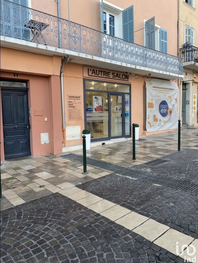 Right to lease of 50 m² in Hyères (83400)
