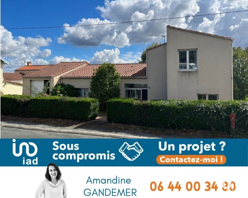 Maison 7 pièces de 140 m² à La Châtaigneraie (85120)