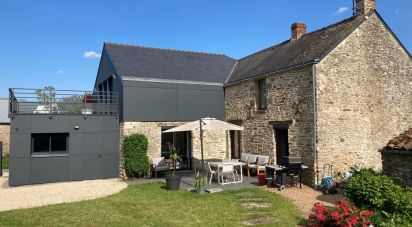 House 7 rooms of 205 m² in Vigneux-de-Bretagne (44360)